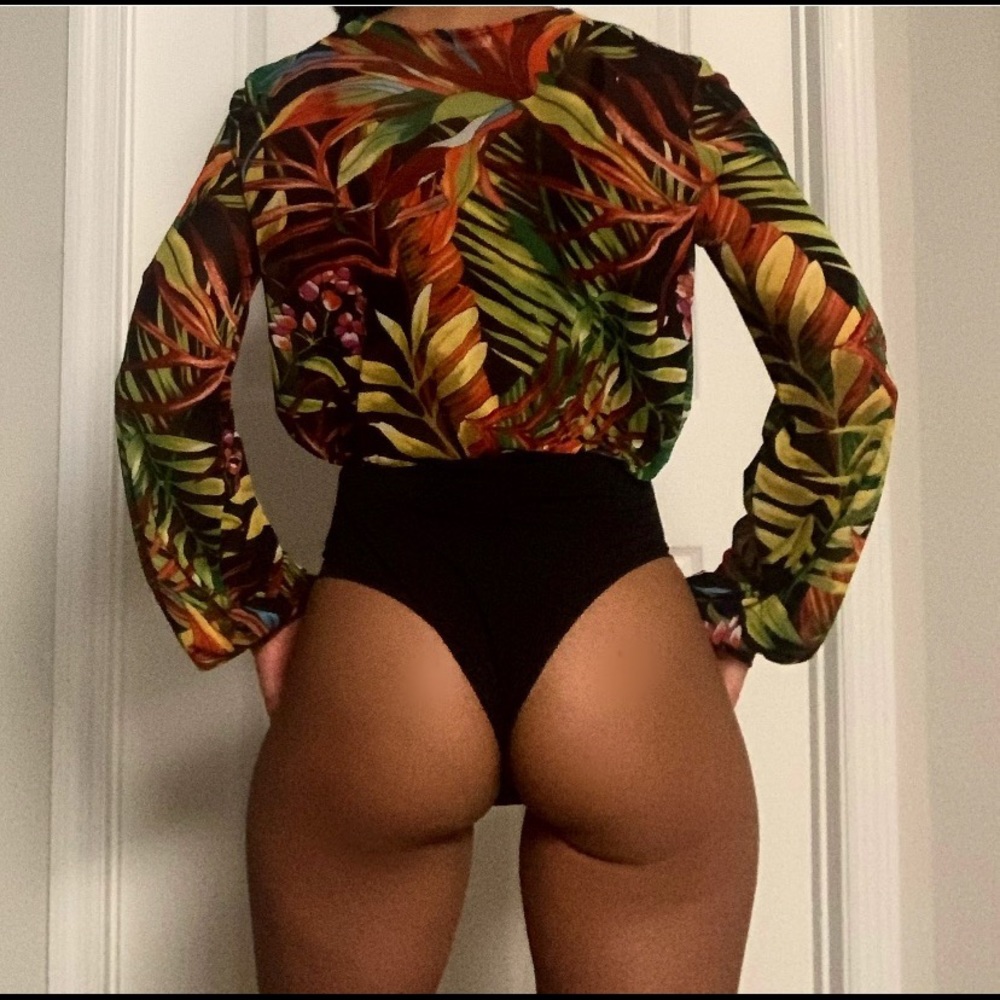 SALE! THE CLAUDIA BODYSUIT - Picture 6 of 7